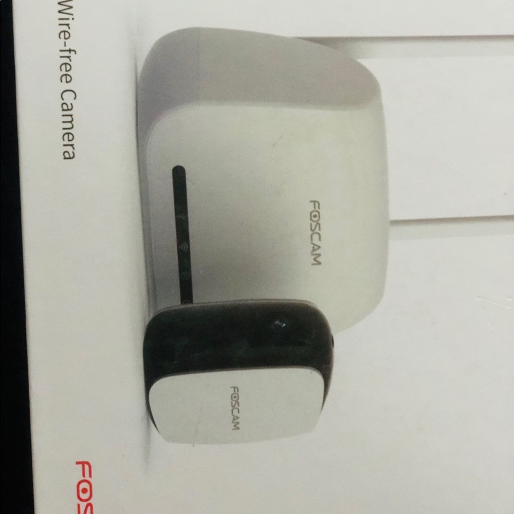 FOSCAM Security Camera - Picture 2 of 3